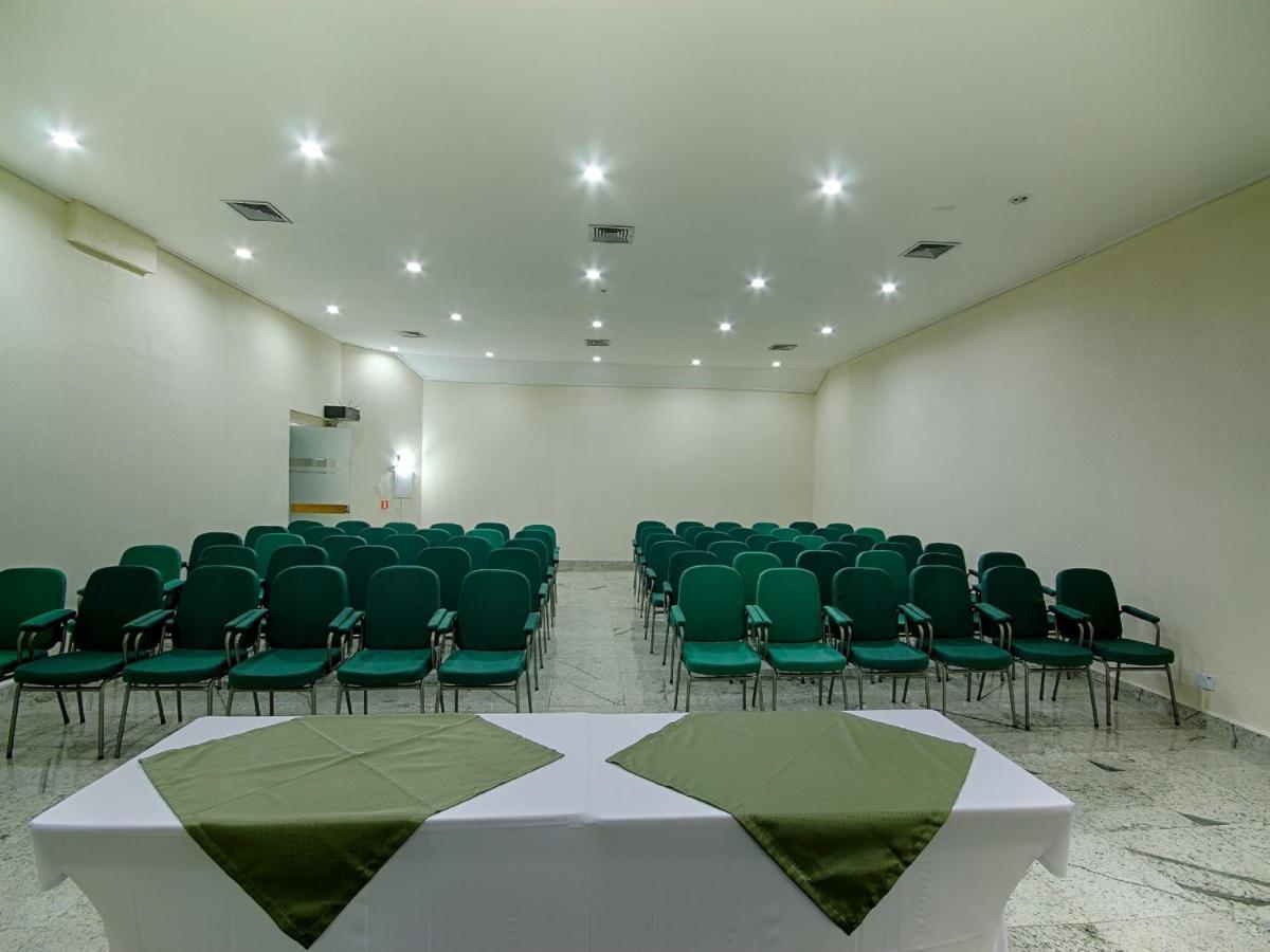 Hotel Golden Park Curitiba By Nacional Inn 外观 照片