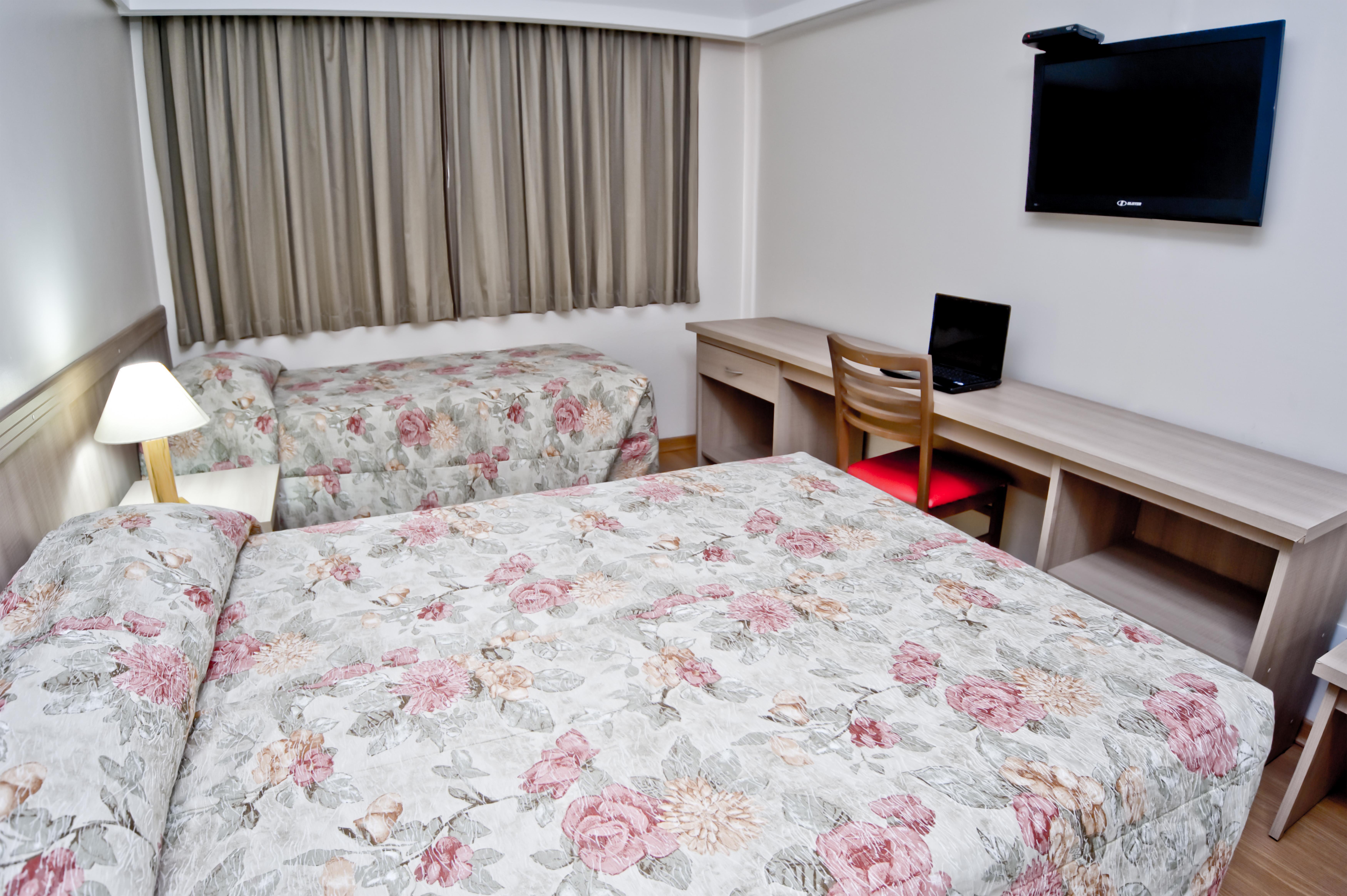 Hotel Golden Park Curitiba By Nacional Inn 外观 照片