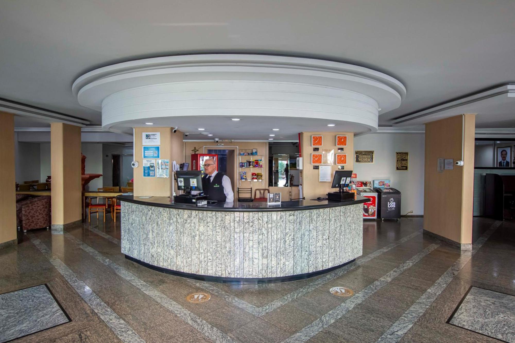 Hotel Golden Park Curitiba By Nacional Inn 外观 照片