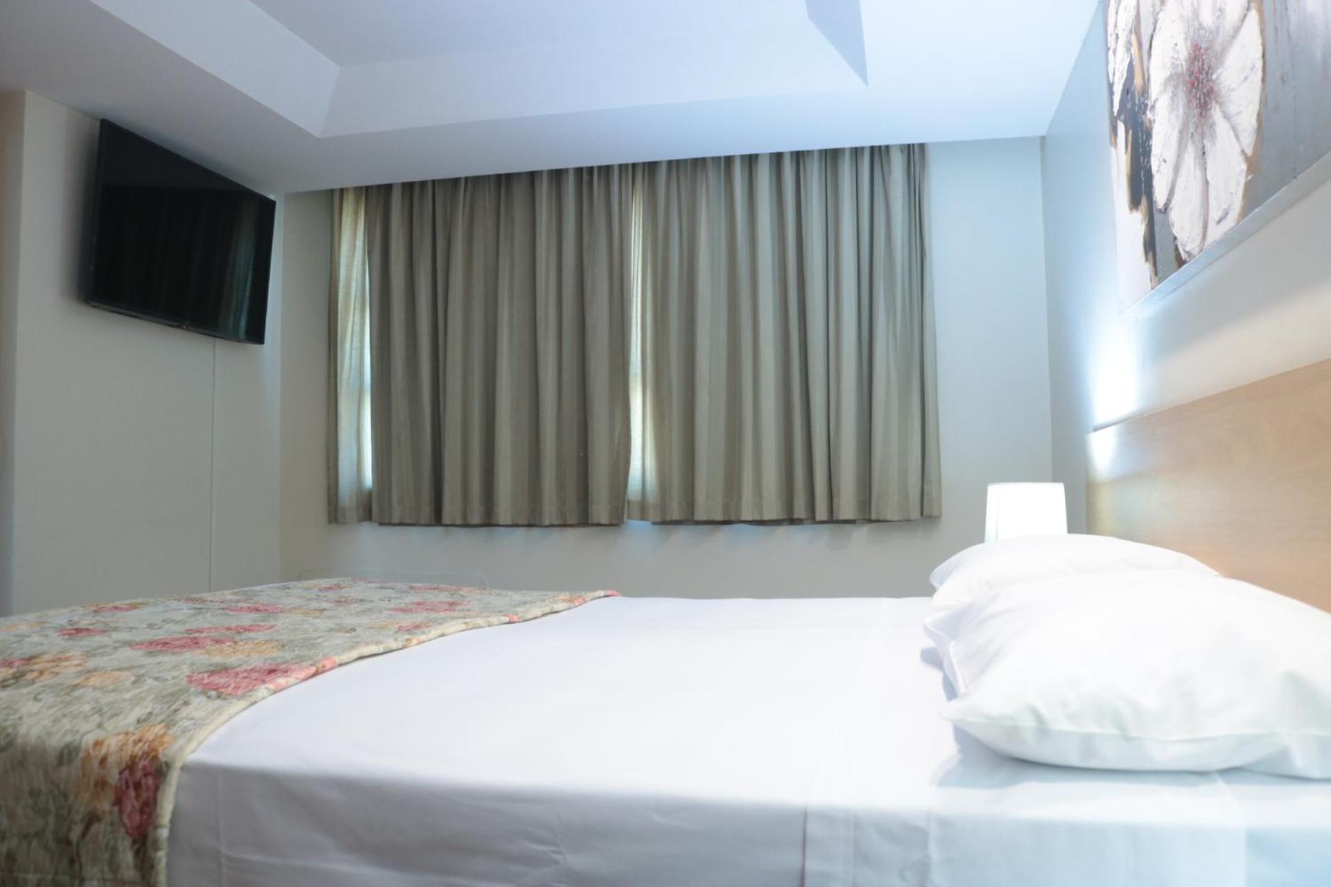 Hotel Golden Park Curitiba By Nacional Inn 外观 照片
